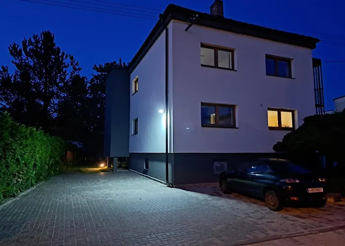 Vila Vekose - Apartman S Terasou A Zahradou