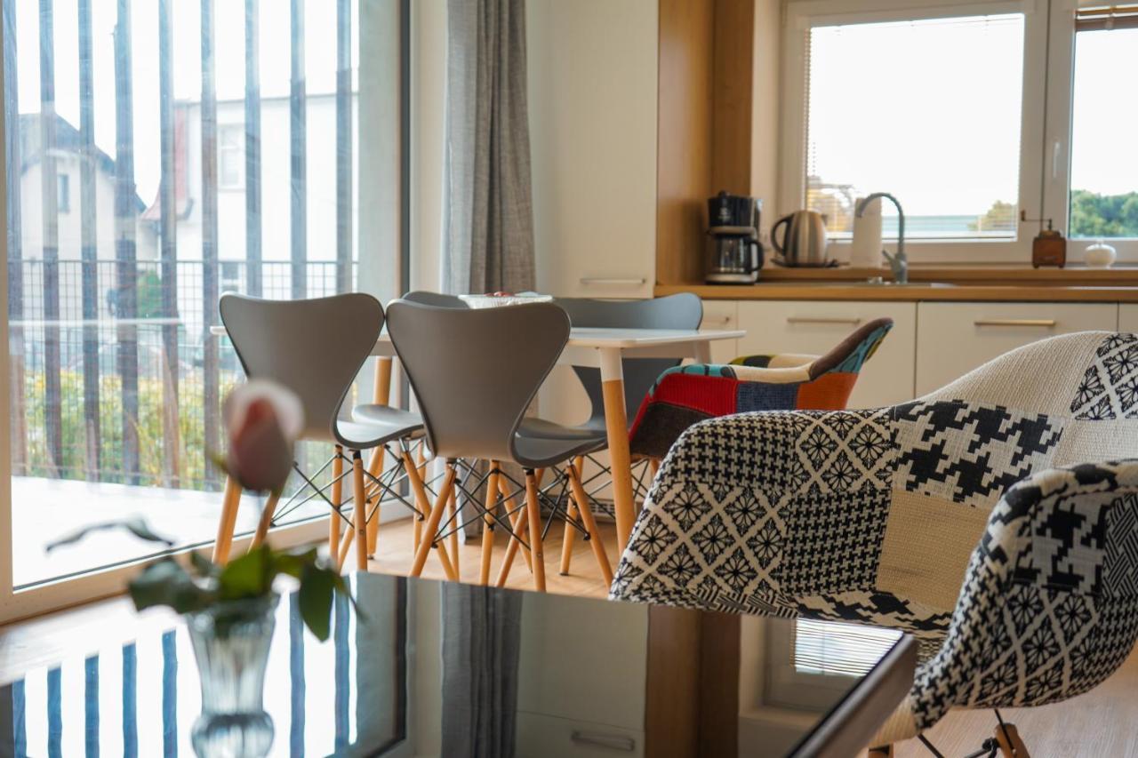 Apartment Vekose - S Terasou A Zahradou Hradec Kralove