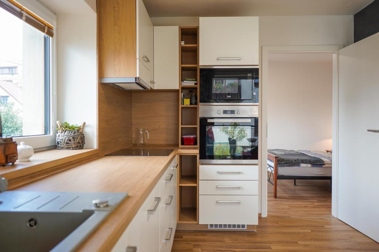 Vekose - S Terasou A Zahradou Apartment Hradec Kralove